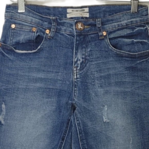 One Teaspoon Medium Rise Relaxed Leg Tappered Rolled Cuff Jeans - Picture 5 of 14